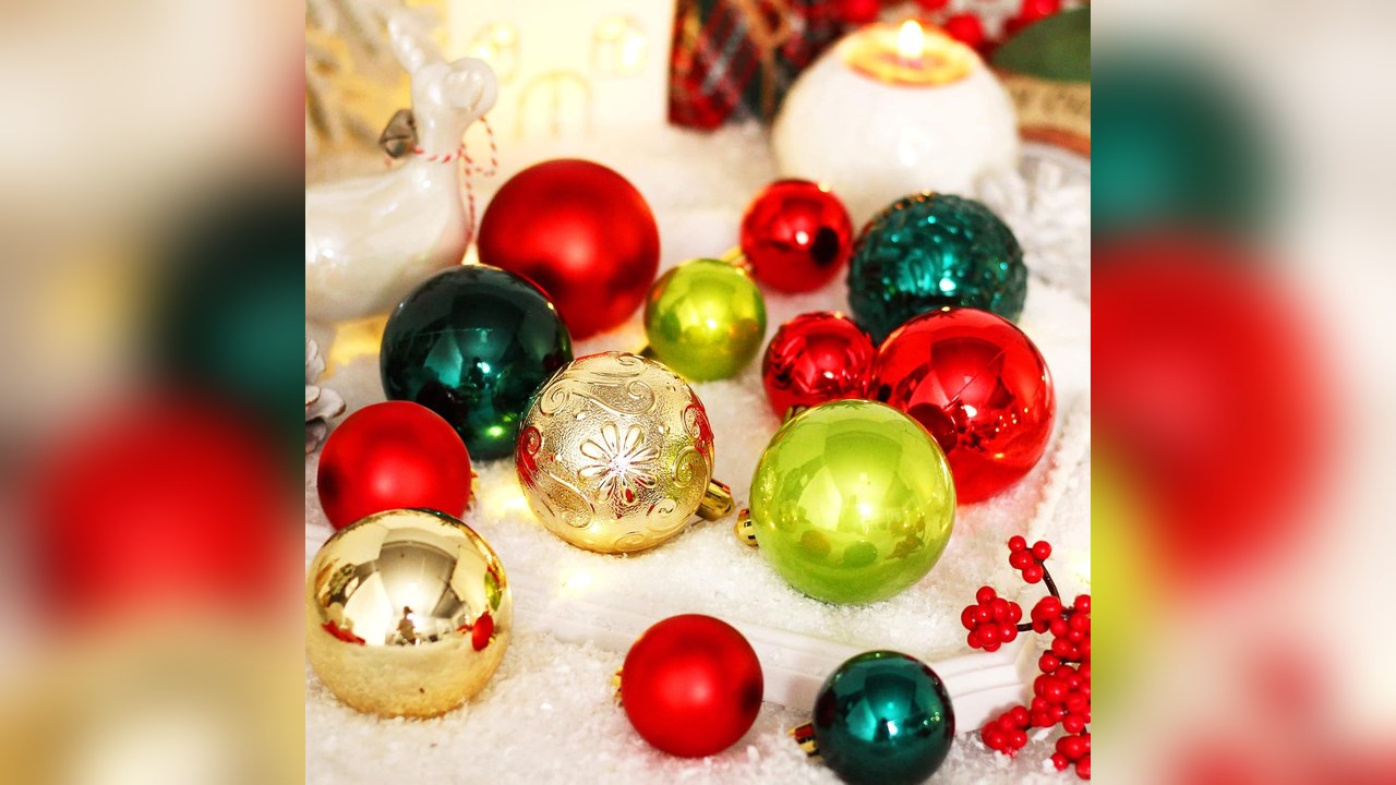 Red, green and gold shatterproof Christmas ball ornaments