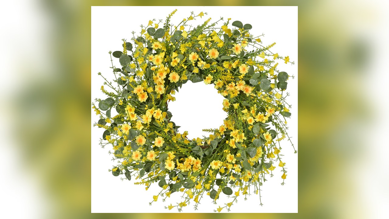 LSKYTOP 24 inch artificial daisy wreath with eucalyptus