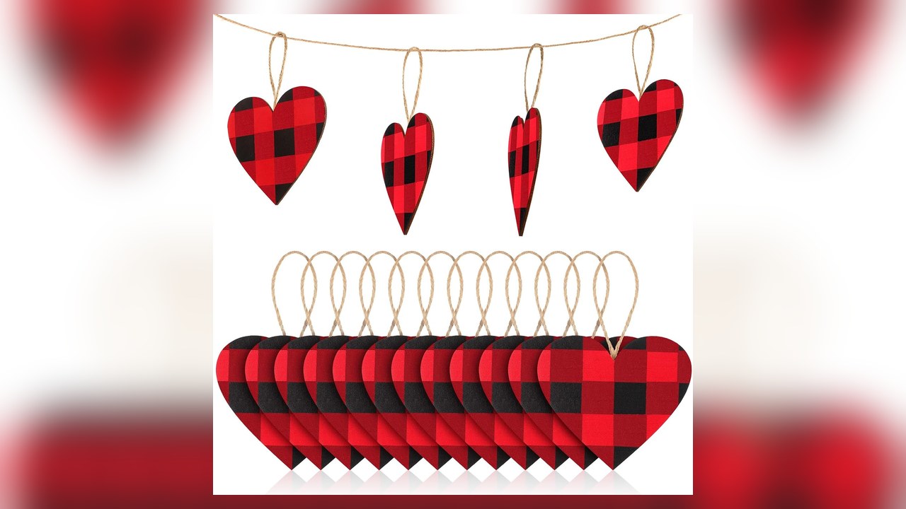Jetec 12 buffalo plaid wooden heart ornaments